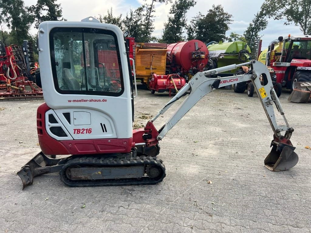 Takeuchi TB 216 - Mini ekskavatör: fotoğraf 5 Takeuchi TB 216 - Mini ekskavatör: fotoğraf 5