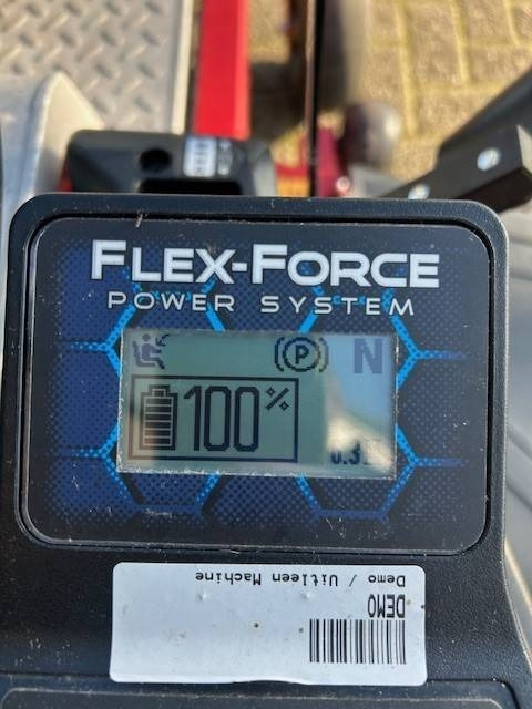 Toro eMR 4275 - Çim biçme makinesi: fotoğraf 3 Toro eMR 4275 - Çim biçme makinesi: fotoğraf 3