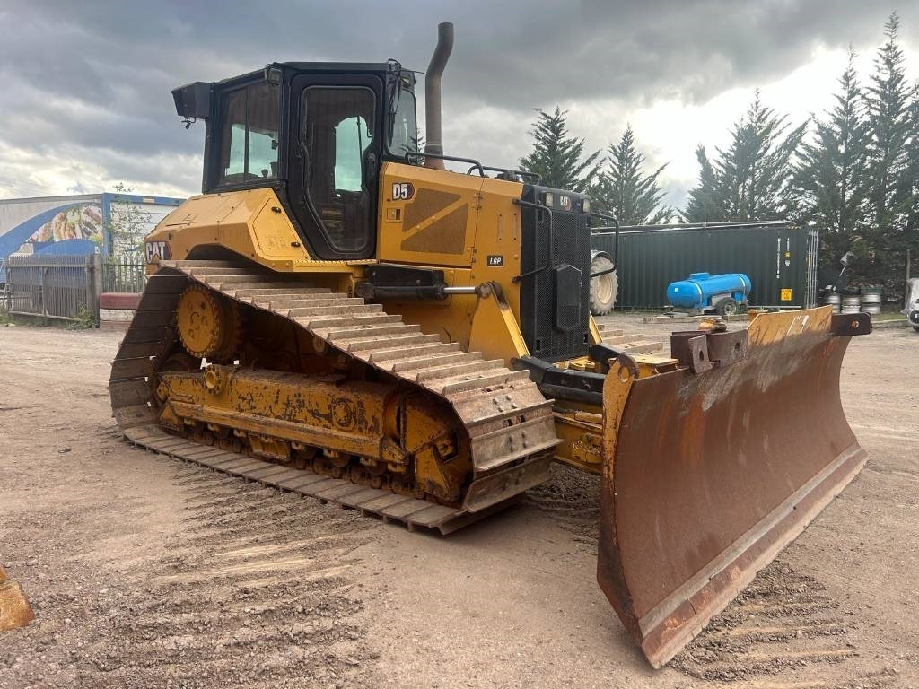 CAT D 5 LGP - Buldozer: fotoğraf 1 CAT D 5 LGP - Buldozer: fotoğraf 1