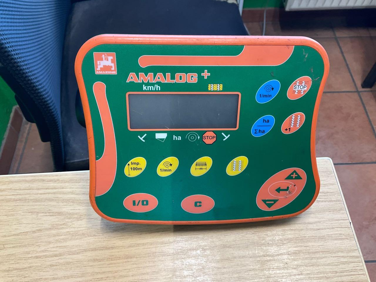 Amazone ADP 303 Spezial, KX 3000 - Kombine ekim makinesi: fotoğraf 4 Amazone ADP 303 Spezial, KX 3000 - Kombine ekim makinesi: fotoğraf 4