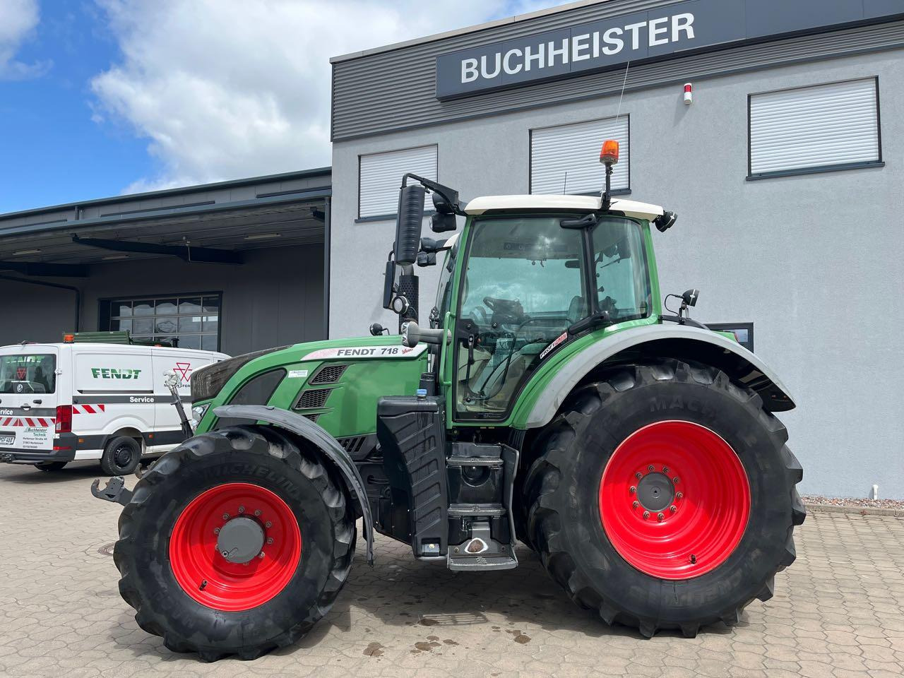 Fendt 718 Vario SCR - Traktör: fotoğraf 2 Fendt 718 Vario SCR - Traktör: fotoğraf 2