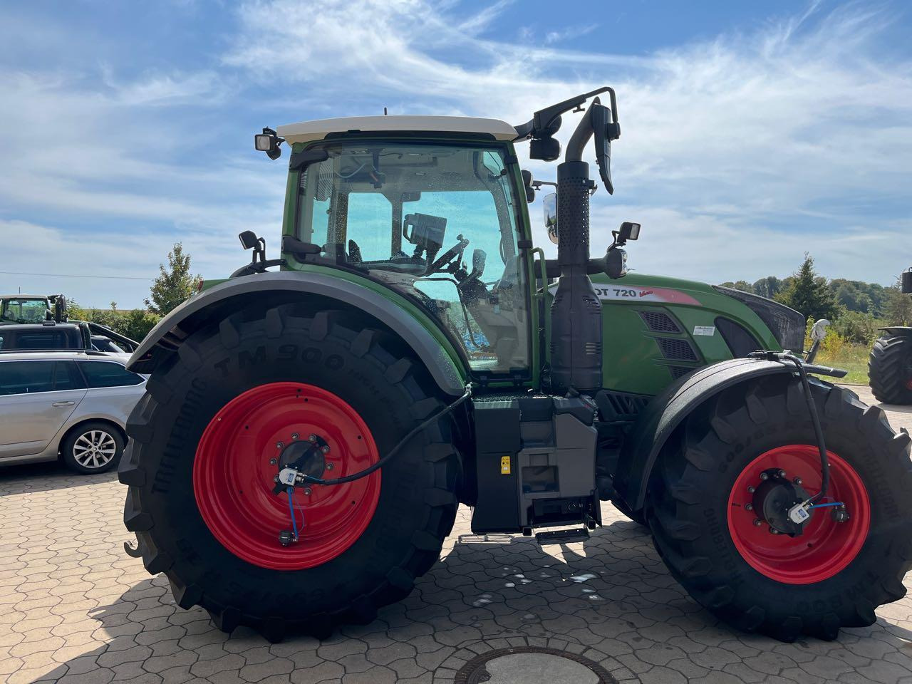 Fendt 720 Vario S4 ProfiPlus - Traktör: fotoğraf 2 Fendt 720 Vario S4 ProfiPlus - Traktör: fotoğraf 2