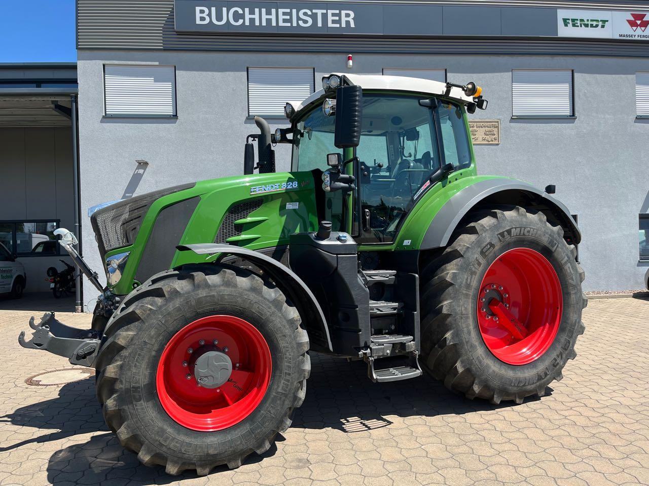 Fendt 828 Vario S4 ProfiPlus - Traktör: fotoğraf 1 Fendt 828 Vario S4 ProfiPlus - Traktör: fotoğraf 1