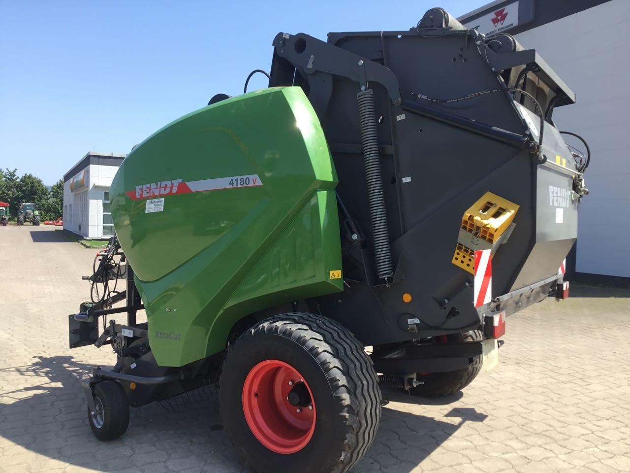Fendt Rotana 4180 V Xtra - Silindirik balya makinesi: fotoğraf 5 Fendt Rotana 4180 V Xtra - Silindirik balya makinesi: fotoğraf 5