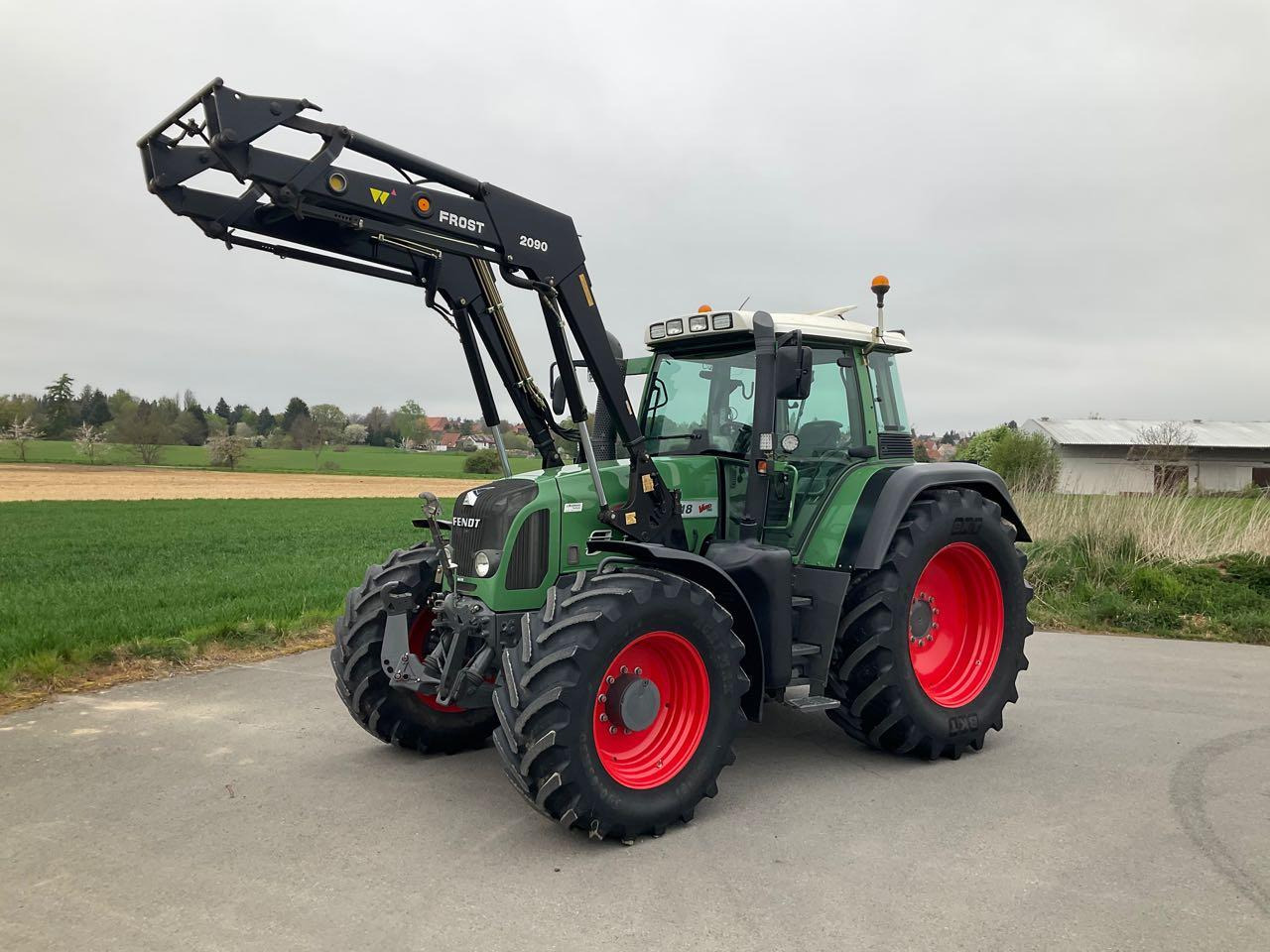 Fendt Vario 818 - Traktör: fotoğraf 1 Fendt Vario 818 - Traktör: fotoğraf 1