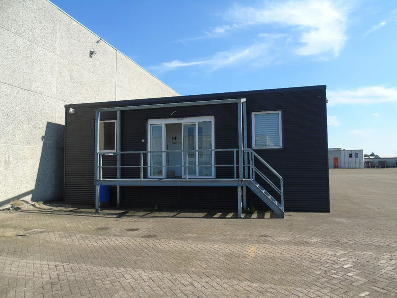 Bosch 100M2 COMPLETE OFFICE UNIT, FOTOS BEFORE AND AFTER / 2OFFICE + TOILET + KITCHEN + KANTOOR - Garaj ekipman: fotoğraf 3 Bosch 100M2 COMPLETE OFFICE UNIT, FOTOS BEFORE AND AFTER / 2OFFICE + TOILET + KITCHEN + KANTOOR - Garaj ekipman: fotoğraf 3