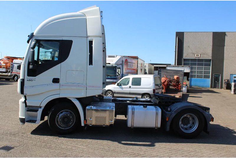 Iveco Stralis 420 + EURO 6 - Çekici: fotoğraf 2 Iveco Stralis 420 + EURO 6 - Çekici: fotoğraf 2