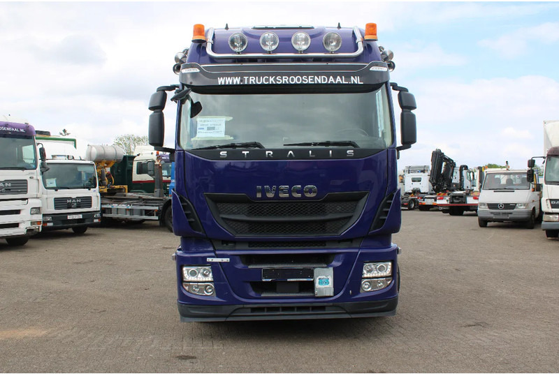 Iveco Stralis 460 + 6X2 + RETARDER + EURO 6 + SPOILERS - Çekici: fotoğraf 4 Iveco Stralis 460 + 6X2 + RETARDER + EURO 6 + SPOILERS - Çekici: fotoğraf 4
