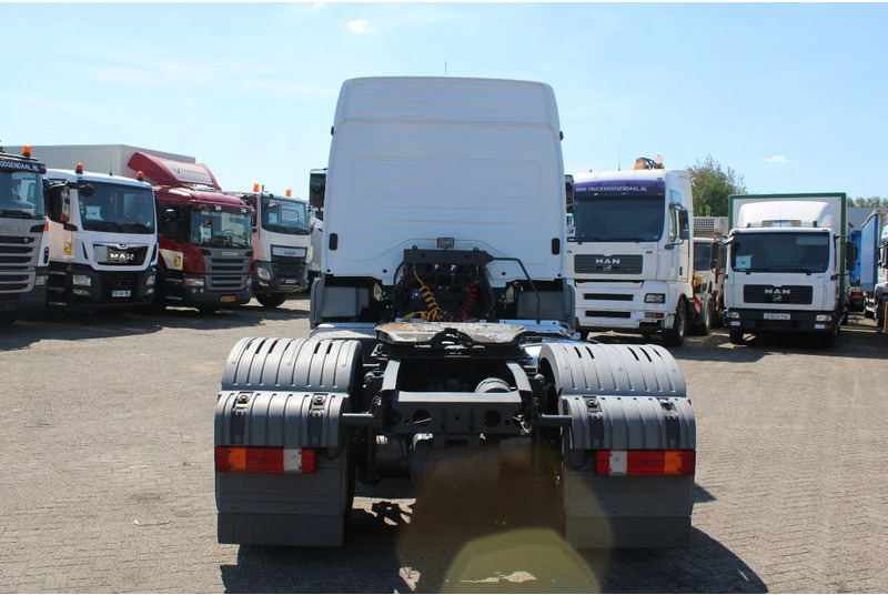 Mercedes-Benz Axor 1833 + manual + RETARDER! 122.939 km orginal! perfect condition + EURO 5 - Çekici: fotoğraf 5 Mercedes-Benz Axor 1833 + manual + RETARDER! 122.939 km orginal! perfect condition + EURO 5 - Çekici: fotoğraf 5
