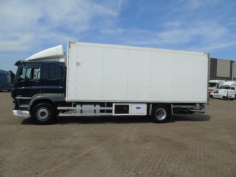 DAF CF 220 + CARRIER + EURO 6 + LIFT - Refrijeratör kamyon: fotoğraf 3 DAF CF 220 + CARRIER + EURO 6 + LIFT - Refrijeratör kamyon: fotoğraf 3