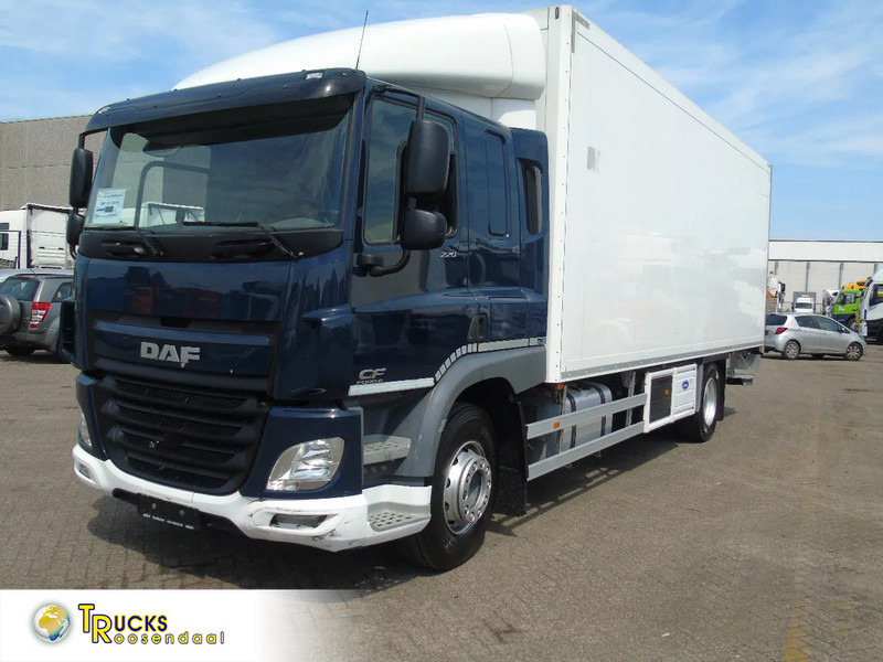 DAF CF 220 + CARRIER + EURO 6 + LIFT - Refrijeratör kamyon: fotoğraf 1 DAF CF 220 + CARRIER + EURO 6 + LIFT - Refrijeratör kamyon: fotoğraf 1