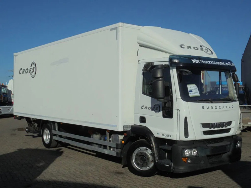 Iveco EuroCargo 120E25 + Euro 5 + Palfiinger Lift + Manual - Kapalı kasa kamyon: fotoğraf 3 Iveco EuroCargo 120E25 + Euro 5 + Palfiinger Lift + Manual - Kapalı kasa kamyon: fotoğraf 3