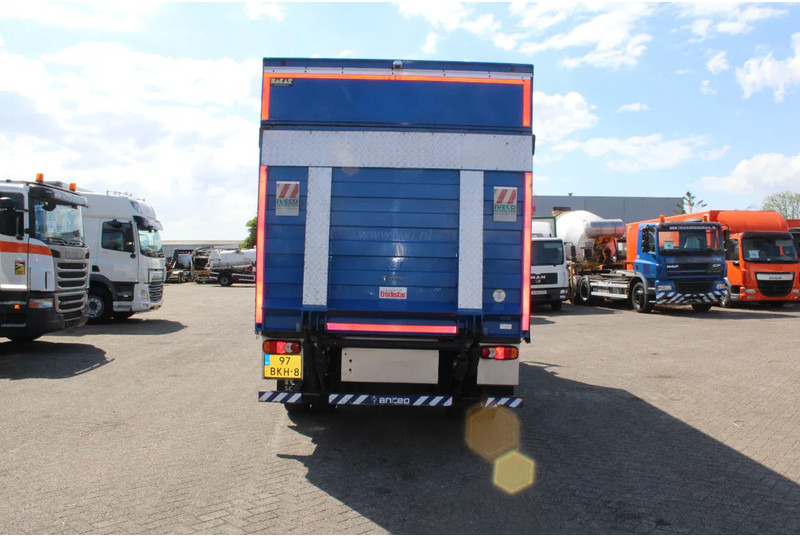 Iveco Eurocargo 120E21 + 5.20 METER + 12 T + LIFT - Kapalı kasa kamyon: fotoğraf 5 Iveco Eurocargo 120E21 + 5.20 METER + 12 T + LIFT - Kapalı kasa kamyon: fotoğraf 5