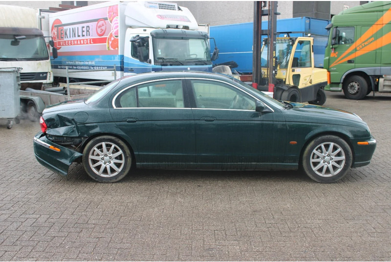 Jaguar S-TYPE 3.0 V6 EXECUTIVE +EURO 3 - Sedan araba: fotoğraf 4 Jaguar S-TYPE 3.0 V6 EXECUTIVE +EURO 3 - Sedan araba: fotoğraf 4