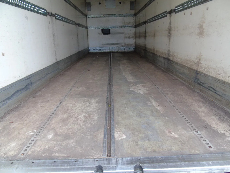 MAN TGM 12.250 + EURO 6 + LIFT - Kapalı kasa kamyon: fotoğraf 5 MAN TGM 12.250 + EURO 6 + LIFT - Kapalı kasa kamyon: fotoğraf 5