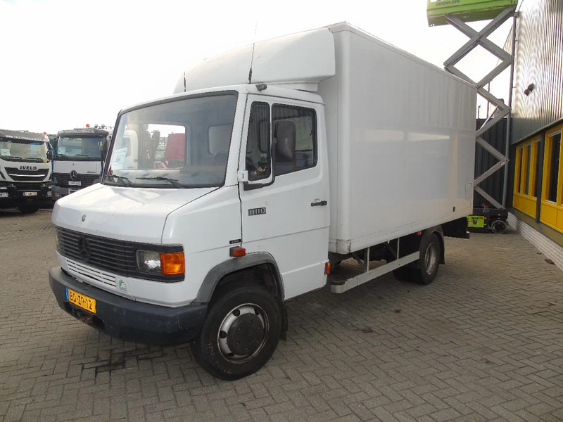 Mercedes-Benz Vario 813 811 + MANUAL + EURO 1 - Kapalı kasa kamyon: fotoğraf 2 Mercedes-Benz Vario 813 811 + MANUAL + EURO 1 - Kapalı kasa kamyon: fotoğraf 2