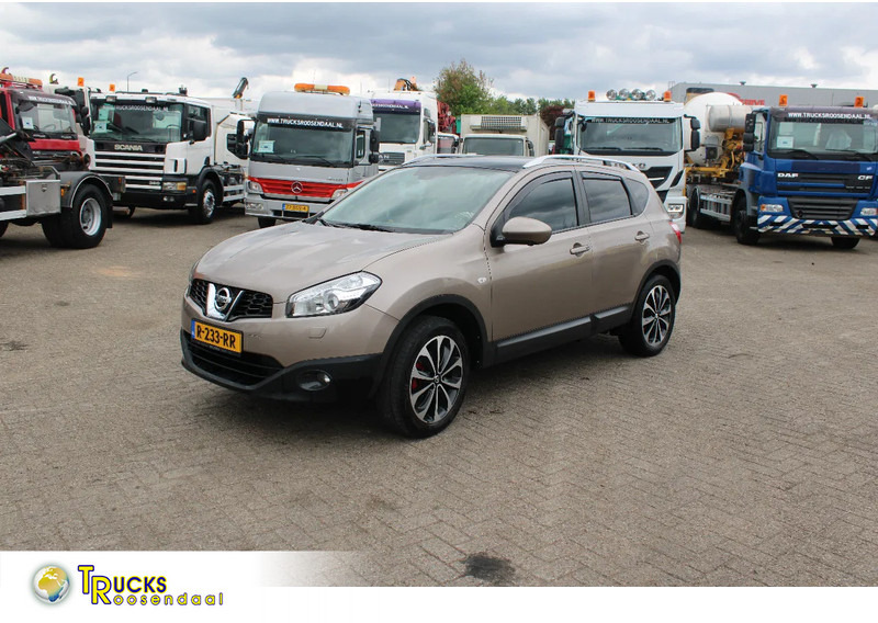 Nissan QASHQAI 2.0 AUTOMATIC / CAMERA - SUV: fotoğraf 1 Nissan QASHQAI 2.0 AUTOMATIC / CAMERA - SUV: fotoğraf 1