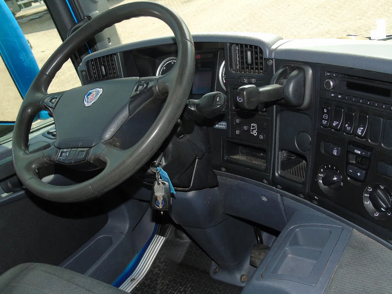 Scania P250 + EURO 6 + LIFT - Kapalı kasa kamyon: fotoğraf 4 Scania P250 + EURO 6 + LIFT - Kapalı kasa kamyon: fotoğraf 4