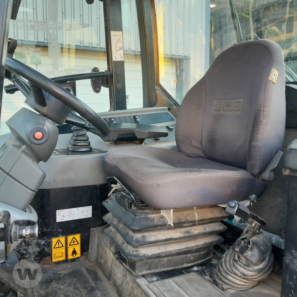 JCB TM 220 - Tekerlekli yükleyici: fotoğraf 2 JCB TM 220 - Tekerlekli yükleyici: fotoğraf 2