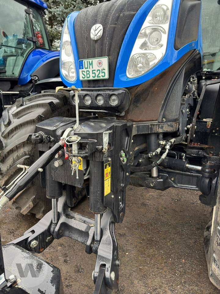 New Holland T8.410 - Traktör: fotoğraf 4 New Holland T8.410 - Traktör: fotoğraf 4