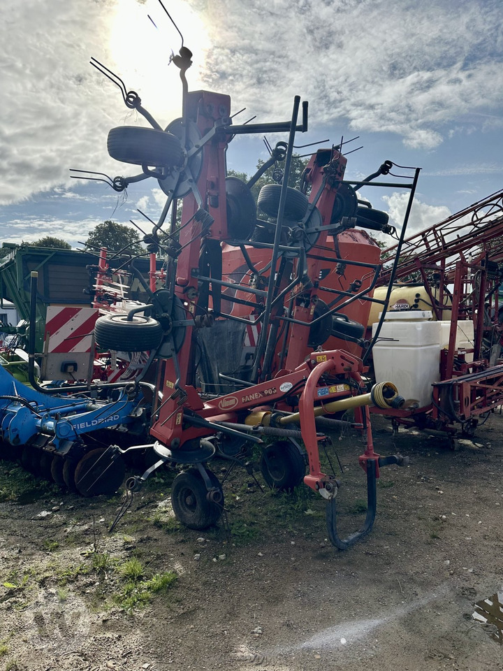 Vicon Fanex 903 - Ot toplama tırmığı: fotoğraf 2 Vicon Fanex 903 - Ot toplama tırmığı: fotoğraf 2