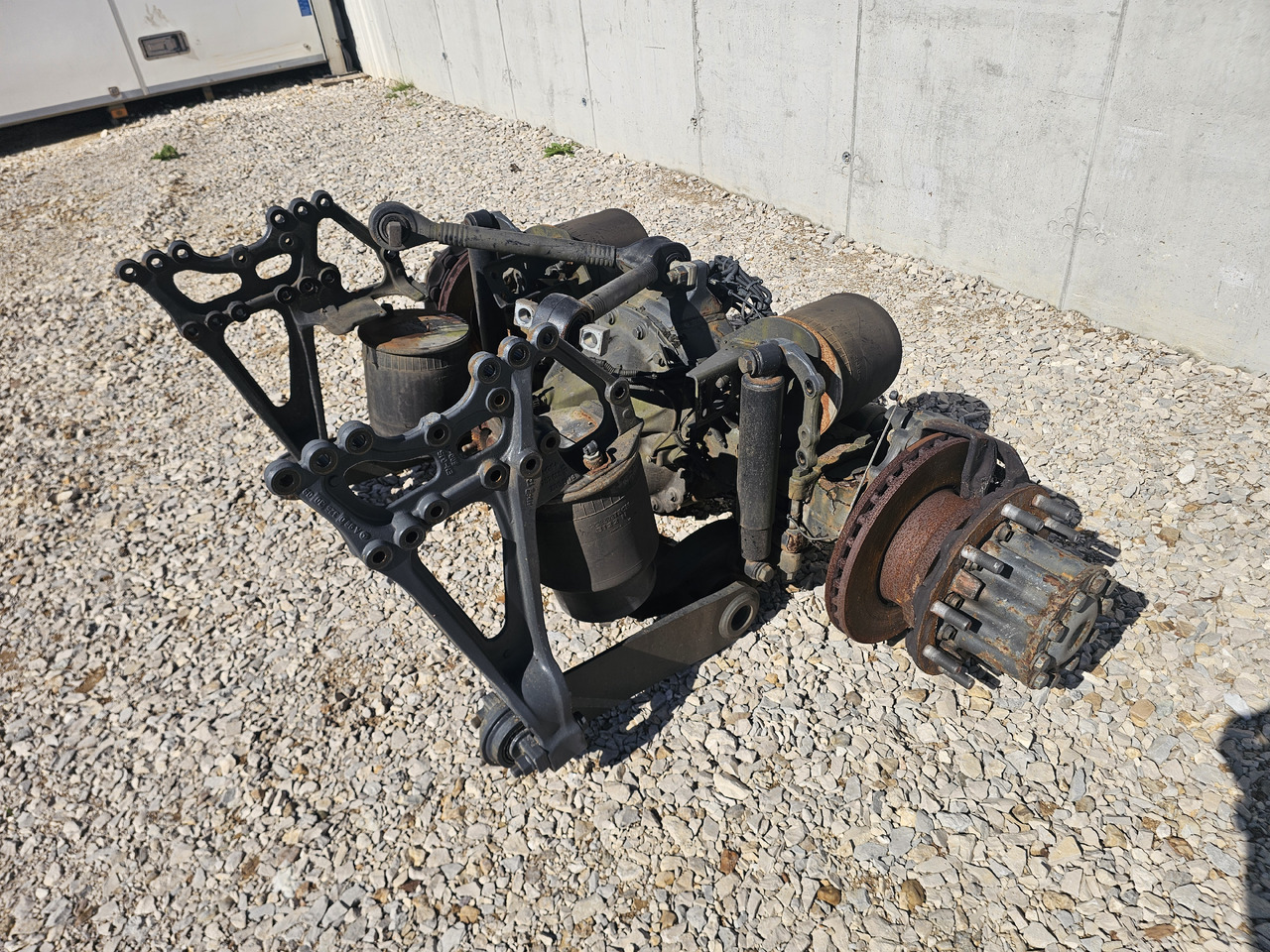 MERCEDES-BENZ ACTROS MP4 / COMPLETE REAR AXLE / R440 /RATIO: 2.733 - Arka aks: fotoğraf 3 MERCEDES-BENZ ACTROS MP4 / COMPLETE REAR AXLE / R440 /RATIO: 2.733 - Arka aks: fotoğraf 3