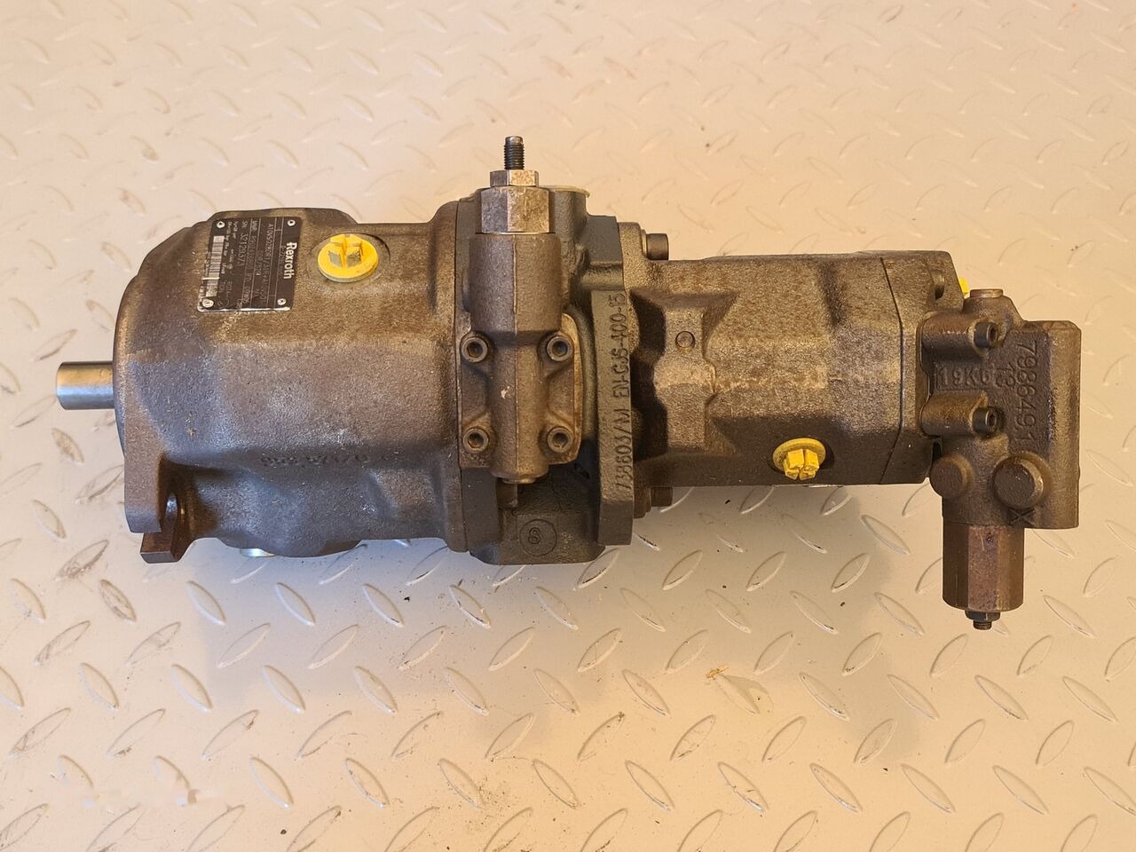 Rexroth D-72160 HORB - Hidrolik pompa - Kamyon: fotoğraf 1 Rexroth D-72160 HORB - Hidrolik pompa - Kamyon: fotoğraf 1