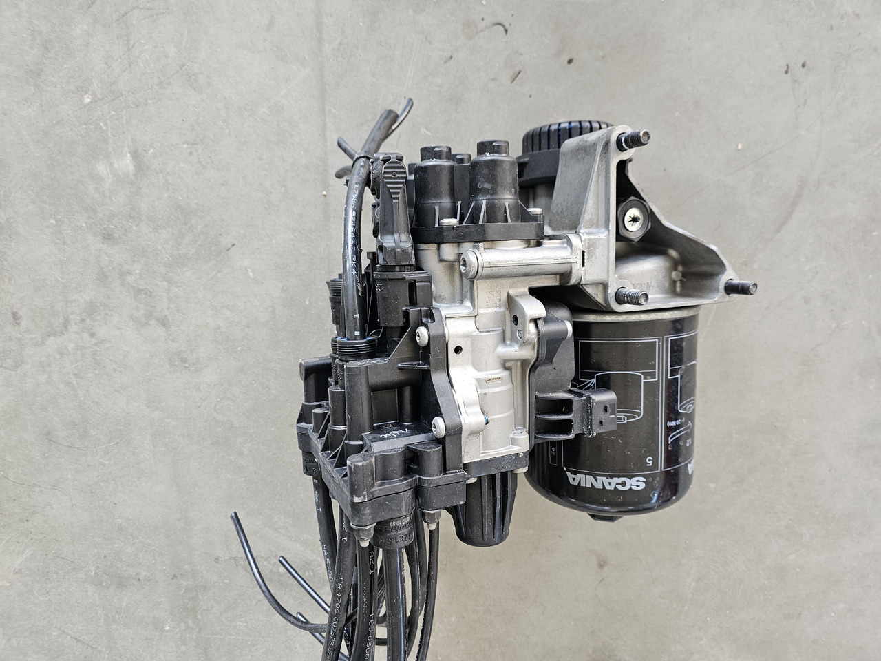 SCANIA APS AIR DRYIER VALVE / 2608040 / WORLDWIDE DELIVERY - Fren valfi: fotoğraf 3 SCANIA APS AIR DRYIER VALVE / 2608040 / WORLDWIDE DELIVERY - Fren valfi: fotoğraf 3