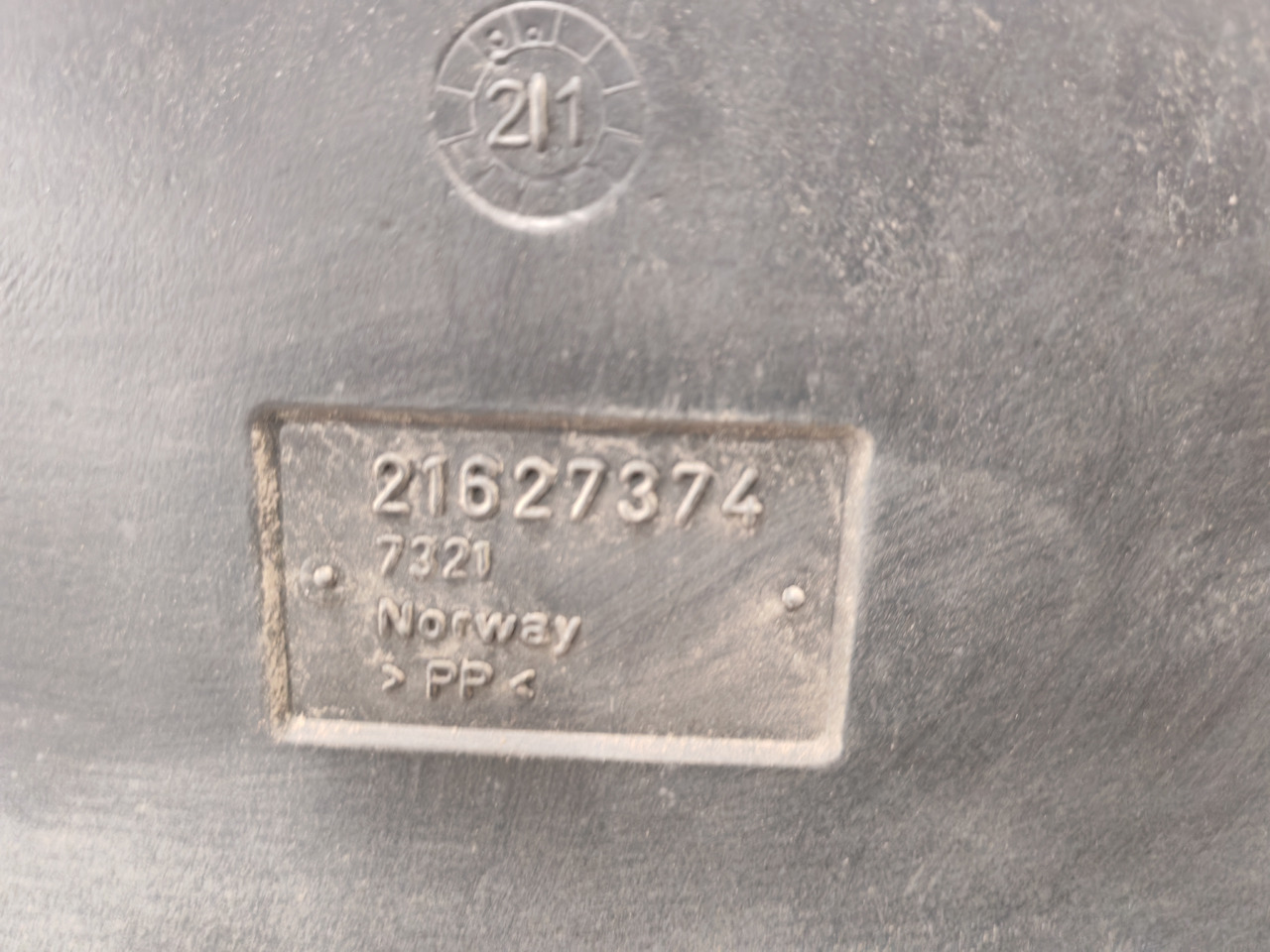 VOLVO FH5 FM5 / AIR FILTER INTAKE / 21627374 - Hava filtresi: fotoğraf 3 VOLVO FH5 FM5 / AIR FILTER INTAKE / 21627374 - Hava filtresi: fotoğraf 3