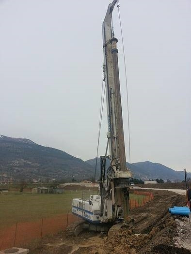 Soilmec SR30 - Kazık çakma makinası: fotoğraf 1 Soilmec SR30 - Kazık çakma makinası: fotoğraf 1