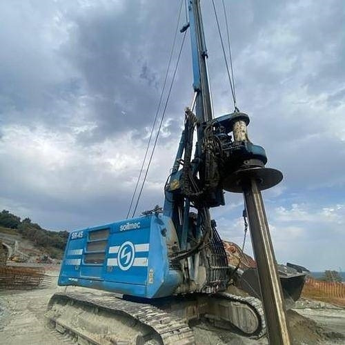 Soilmec SR45 - Kazık çakma makinası: fotoğraf 1 Soilmec SR45 - Kazık çakma makinası: fotoğraf 1