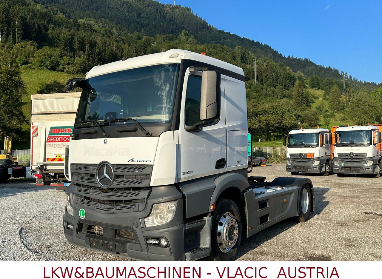 Mercedes-Benz Actros 1840 ADR ( 17 Stk. auf Lager 2017 jahr) - Çekici: fotoğraf 1 Mercedes-Benz Actros 1840 ADR ( 17 Stk. auf Lager 2017 jahr) - Çekici: fotoğraf 1