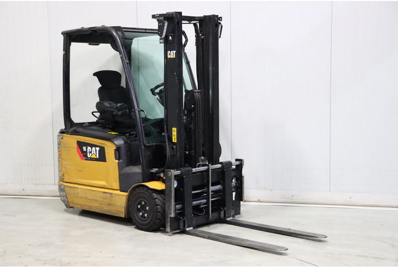 Caterpillar EP16ANT - Elektrikli forklift: fotoğraf 1 Caterpillar EP16ANT - Elektrikli forklift: fotoğraf 1
