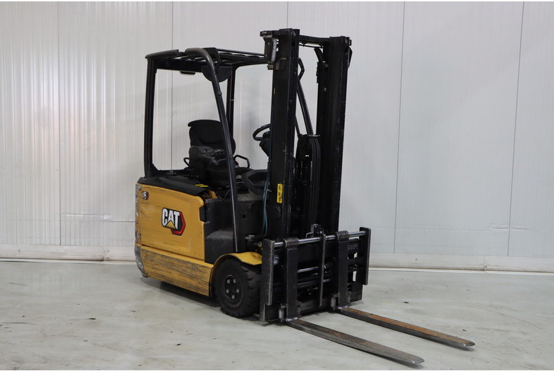 Caterpillar EP16ANT - Elektrikli forklift: fotoğraf 1 Caterpillar EP16ANT - Elektrikli forklift: fotoğraf 1