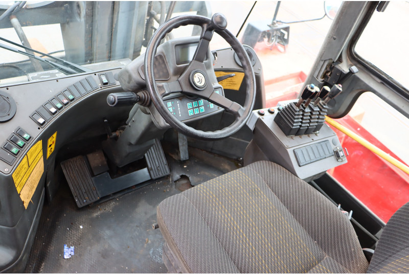 Kalmar DCF450-12 - Dizel forklift: fotoğraf 2 Kalmar DCF450-12 - Dizel forklift: fotoğraf 2