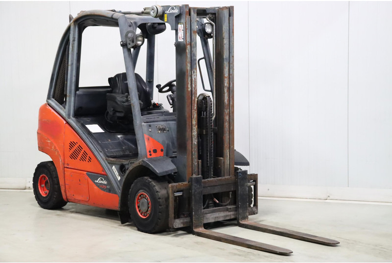 Linde H25D-02 - Dizel forklift: fotoğraf 1 Linde H25D-02 - Dizel forklift: fotoğraf 1