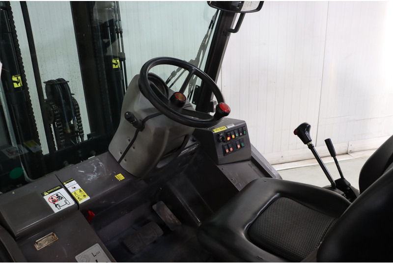Manitou MH25-4T Buggie - Dizel forklift: fotoğraf 2 Manitou MH25-4T Buggie - Dizel forklift: fotoğraf 2