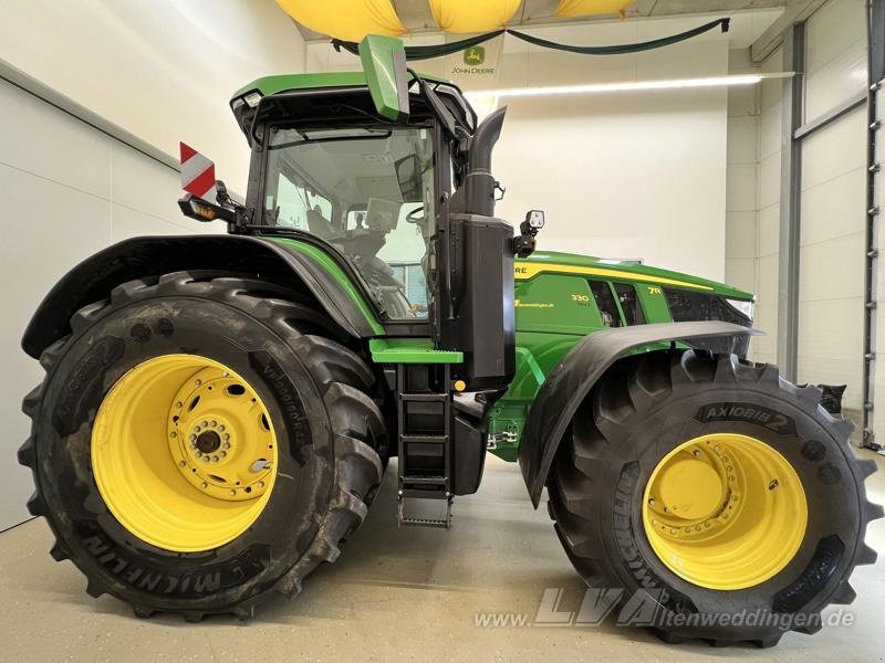 John Deere 7R 330 - Traktör: fotoğraf 4 John Deere 7R 330 - Traktör: fotoğraf 4