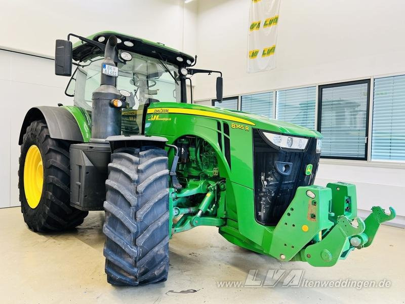 John Deere 8345R FH+FZW - Traktör: fotoğraf 2 John Deere 8345R FH+FZW - Traktör: fotoğraf 2