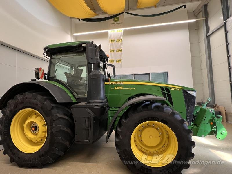 John Deere 8370R E23 PowerShift - Traktör: fotoğraf 4 John Deere 8370R E23 PowerShift - Traktör: fotoğraf 4