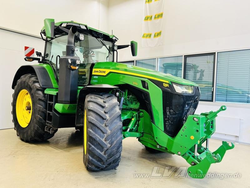 John Deere 8R 370 FRONT PTO - Traktör: fotoğraf 2 John Deere 8R 370 FRONT PTO - Traktör: fotoğraf 2