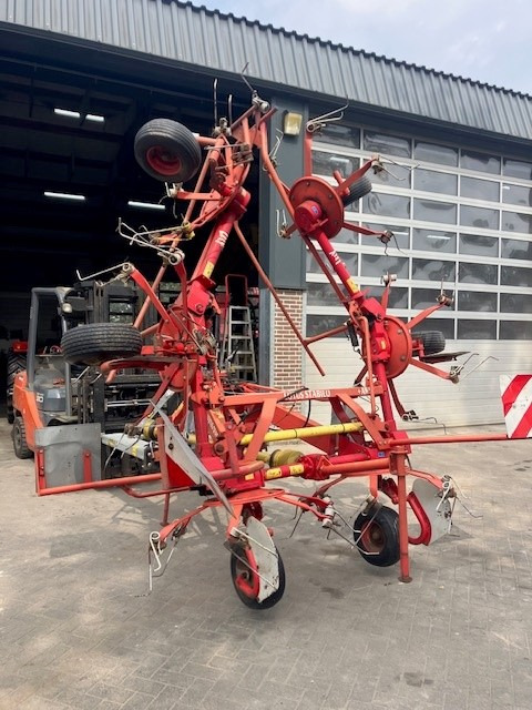LELY 675 tedder - Ot toplama tırmığı: fotoğraf 4 LELY 675 tedder - Ot toplama tırmığı: fotoğraf 4