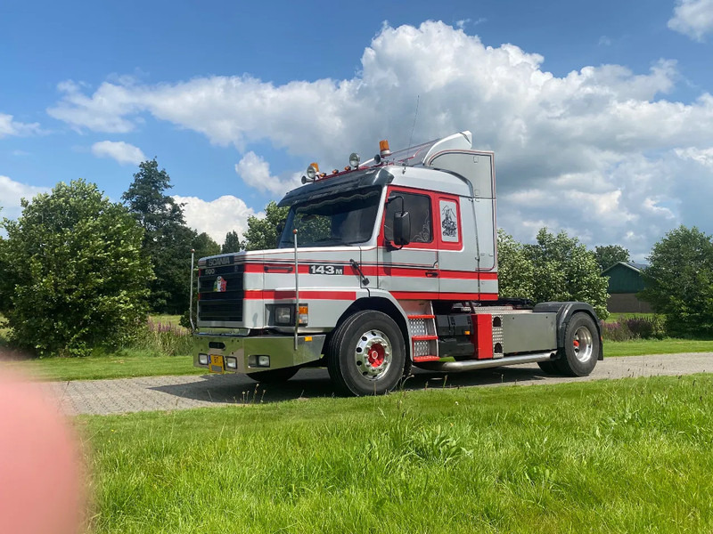 Scania T143-500 V8 | 4x2 | 4350 mm WHEELBASE | TOP CONDITION !!! - Çekici: fotoğraf 1 Scania T143-500 V8 | 4x2 | 4350 mm WHEELBASE | TOP CONDITION !!! - Çekici: fotoğraf 1