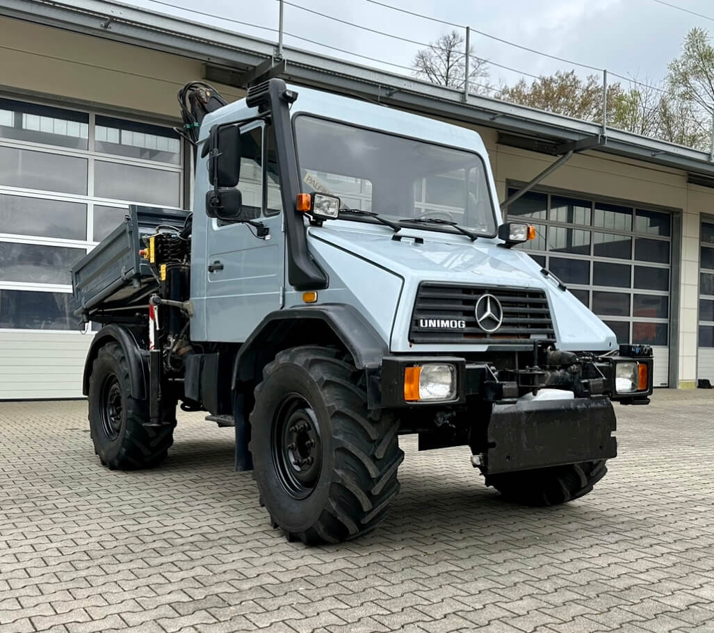Unimog 130 - U130 418 74426 mit Kran und Winde Mer - Damperli kamyon: fotoğraf 1 Unimog 130 - U130 418 74426 mit Kran und Winde Mer - Damperli kamyon: fotoğraf 1