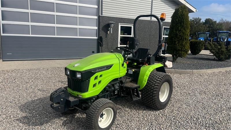 Avenger 26 Med frontvægt og MOMSFRI - Belediye traktör: fotoğraf 2 Avenger 26 Med frontvægt og MOMSFRI - Belediye traktör: fotoğraf 2