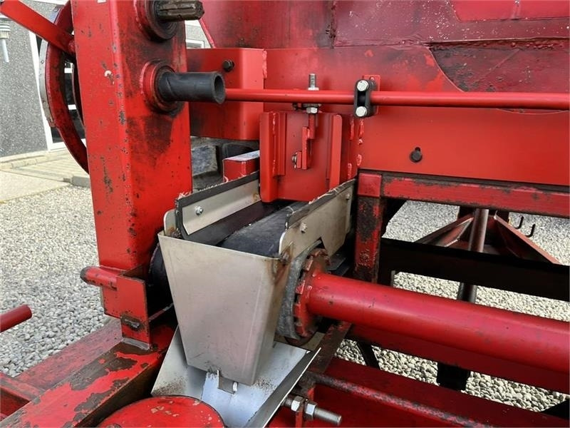 Bredal B 4 Med overbygning og presenning på - Gübre serpme makinesi: fotoğraf 3 Bredal B 4 Med overbygning og presenning på - Gübre serpme makinesi: fotoğraf 3