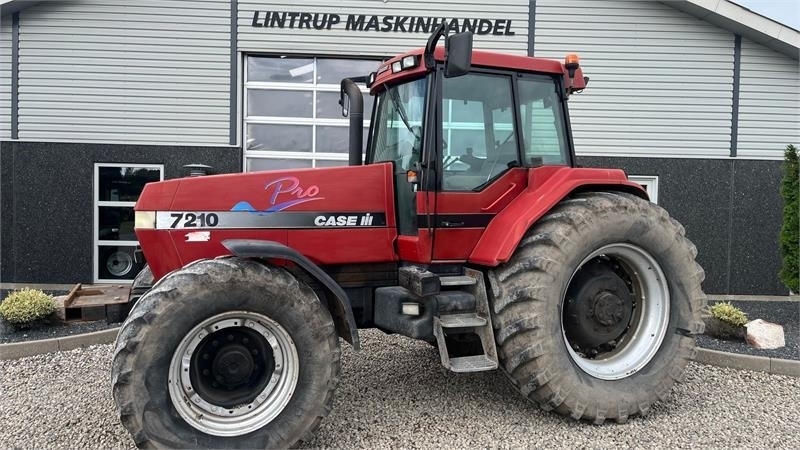 Case IH Magnum 7210 PRO PRO model, og en ejers traktor fra - Traktör: fotoğraf 1 Case IH Magnum 7210 PRO PRO model, og en ejers traktor fra - Traktör: fotoğraf 1