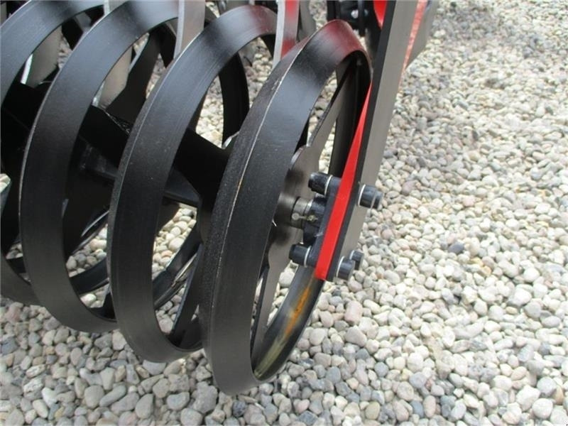 Dexwal Mamut 4 m Med v-rings pakker og 560mm talerkner - Disk tırmığı: fotoğraf 5 Dexwal Mamut 4 m Med v-rings pakker og 560mm talerkner - Disk tırmığı: fotoğraf 5