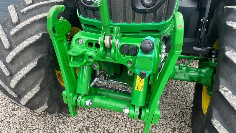 John Deere 6195R Premium Edition med frontlift - Traktör: fotoğraf 4 John Deere 6195R Premium Edition med frontlift - Traktör: fotoğraf 4