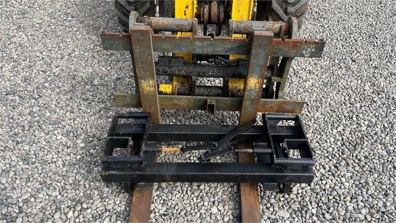 Kramer 750T Allrad med pallegafler og adabter. Med telesk - Tekerlekli yükleyici: fotoğraf 4 Kramer 750T Allrad med pallegafler og adabter. Med telesk - Tekerlekli yükleyici: fotoğraf 4